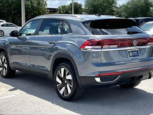 Certified 2025 Volkswagen Atlas Cross Sport SE FWD image 7