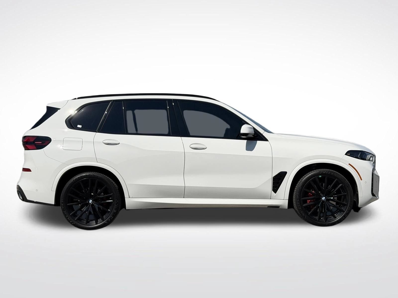Used 2026 BMW X5 xDrive40i w/ M Sport Package AWD/4WD image 28