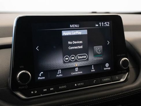 Used 2025 Nissan Rogue SV FWD image 5