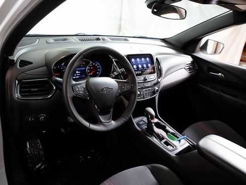 Used 2024 Chevrolet Equinox RS image 12