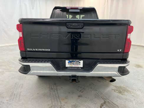 Used 2024 Chevrolet Silverado 2500 LT w/ Convenience Package image 4