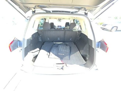 Used 2023 Nissan Rogue SV image 26