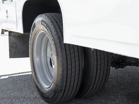 Used 2022 Ford F550 2WD Crew Cab Super Duty w/ Power Equipment Group image 50