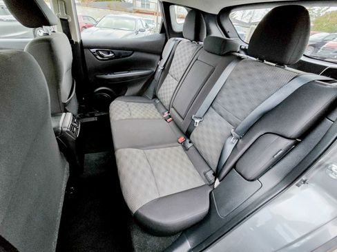 Used 2022 Nissan Rogue Sport SV image 31