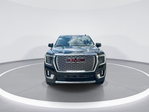 Used 2023 GMC Yukon Denali w/ Denali Reserve Package AWD/4WD image 3