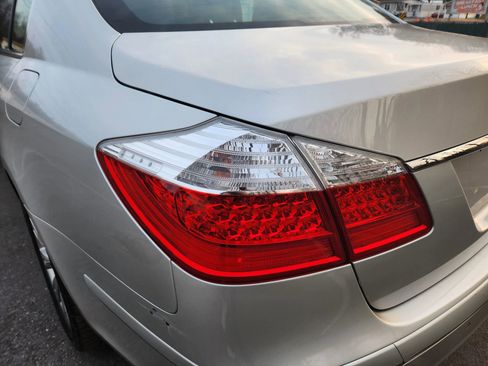 Used 2009 Hyundai Genesis 3.8 w/ Technology Pkg 4 image 11