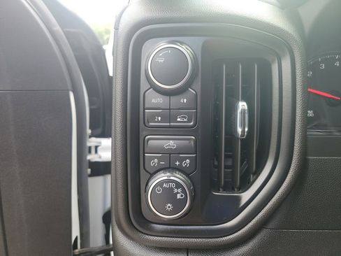 Used 2023 Chevrolet Silverado 1500 Custom AWD/4WD image 36
