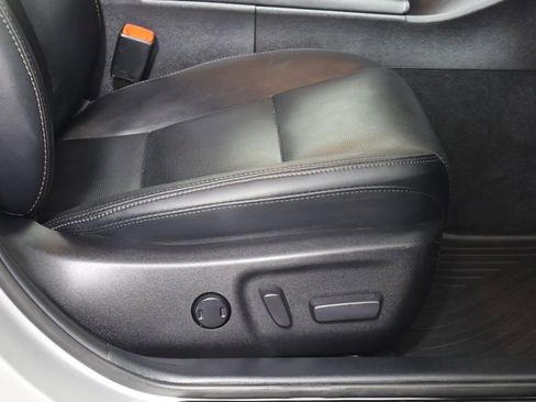 Used 2014 Toyota Avalon Limited FWD image 43