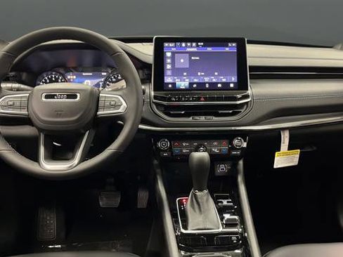 New 2026 Jeep Compass Latitude AWD/4WD image 11