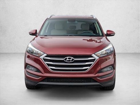 Used 2017 Hyundai Tucson SE Plus FWD image 3