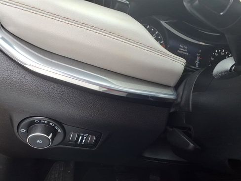 Used 2022 Jeep Compass Limited image 14