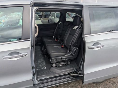 New 2026 Honda Odyssey EX-L image 11