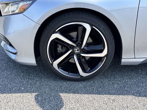 Used 2018 Honda Accord Sport image 33