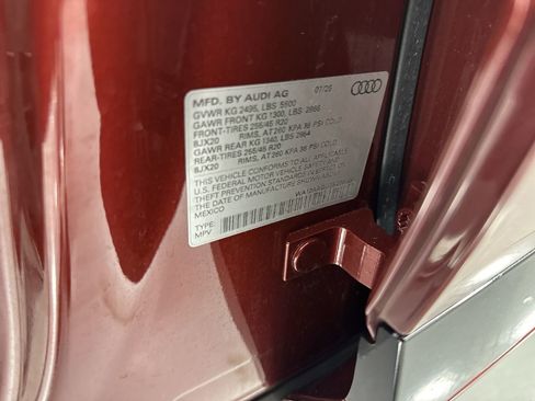 Used 2025 Audi Q5 Premium Plus w/ Premium Plus image 39