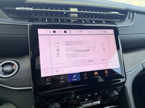 New 2025 Jeep Grand Cherokee Limited image 14