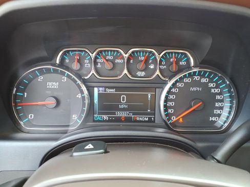 Used 2016 Chevrolet Silverado 2500 High Country w/ Duramax Plus Package image 32