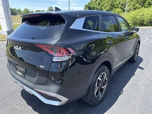 Certified 2023 Kia Sportage LX AWD/4WD image 6