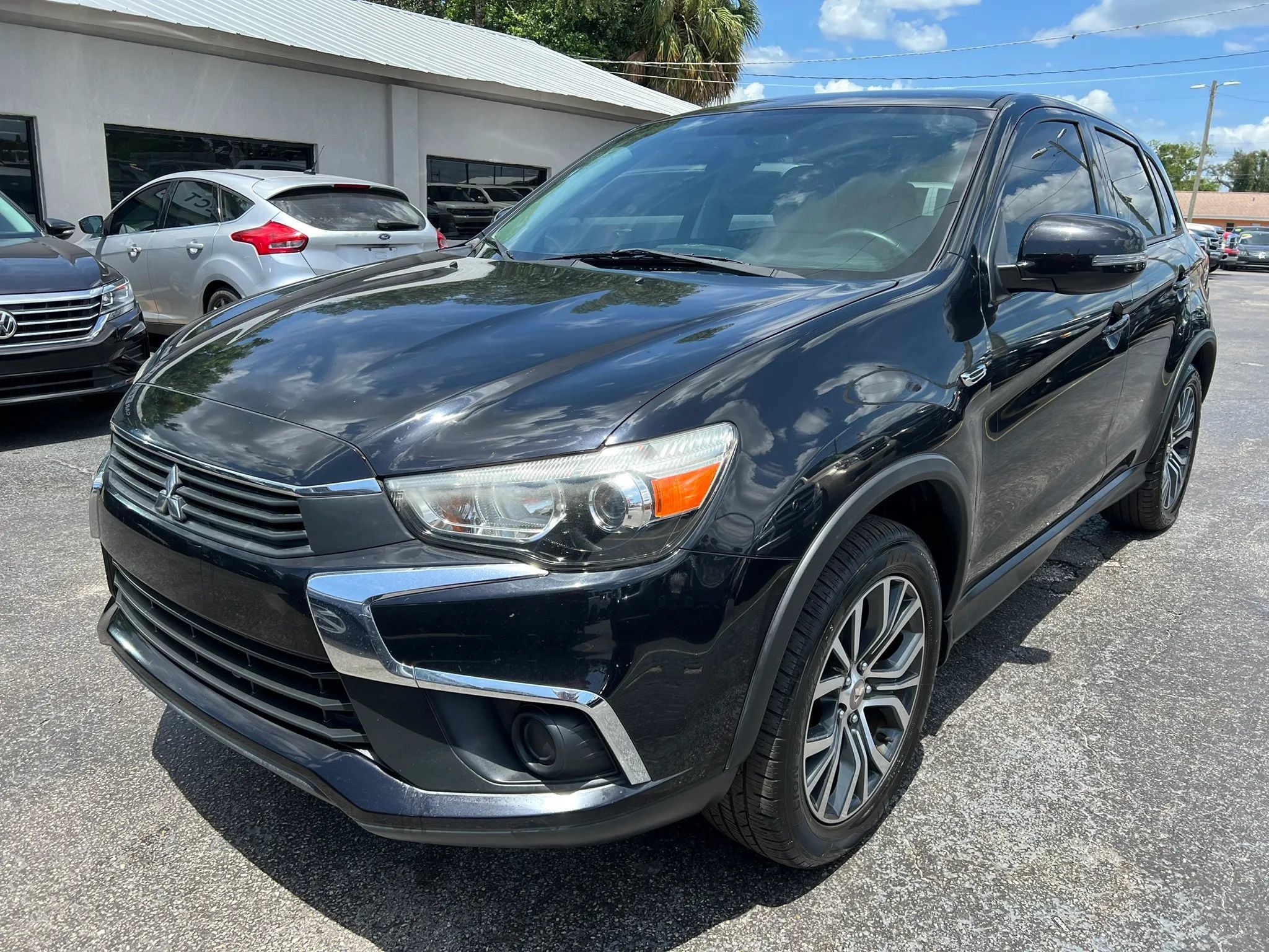 Used 2017 Mitsubishi Outlander Sport ES FWD image 2