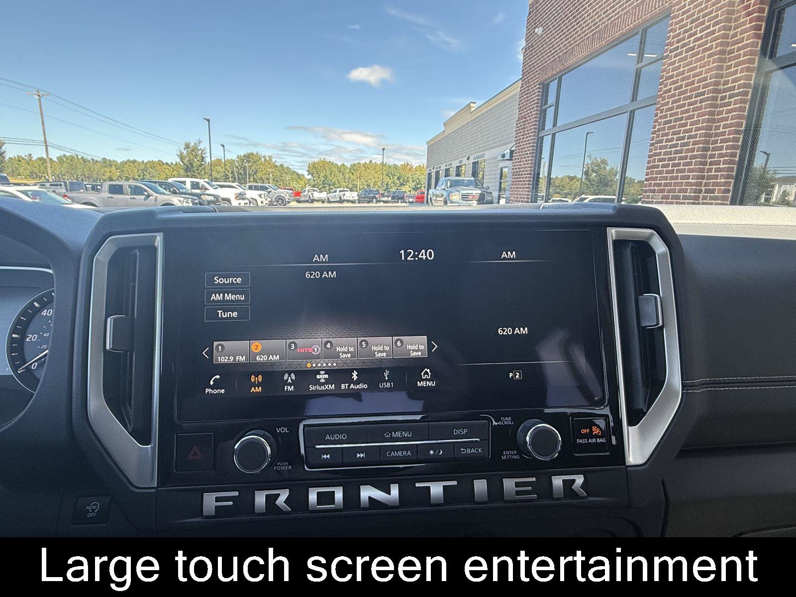 Used 2025 Nissan Frontier SV AWD/4WD image 5