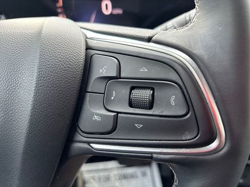 Used 2024 Buick Encore GX Avenir image 25