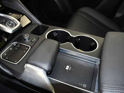 Used 2023 Acura MDX SH-AWD image 32