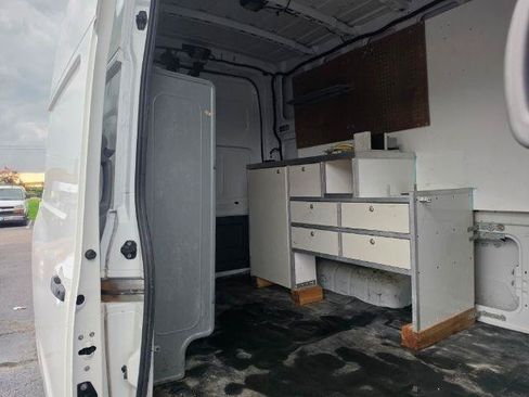 Used 2021 Nissan NV 2500 SV RWD image 29
