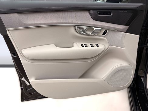 New 2026 Volvo XC90 B6 Ultra w/ Protection Package AWD/4WD image 23