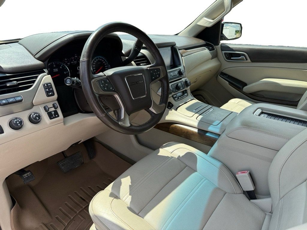 Used 2018 GMC Yukon Denali w/ Denali Ultimate Package AWD/4WD image 10