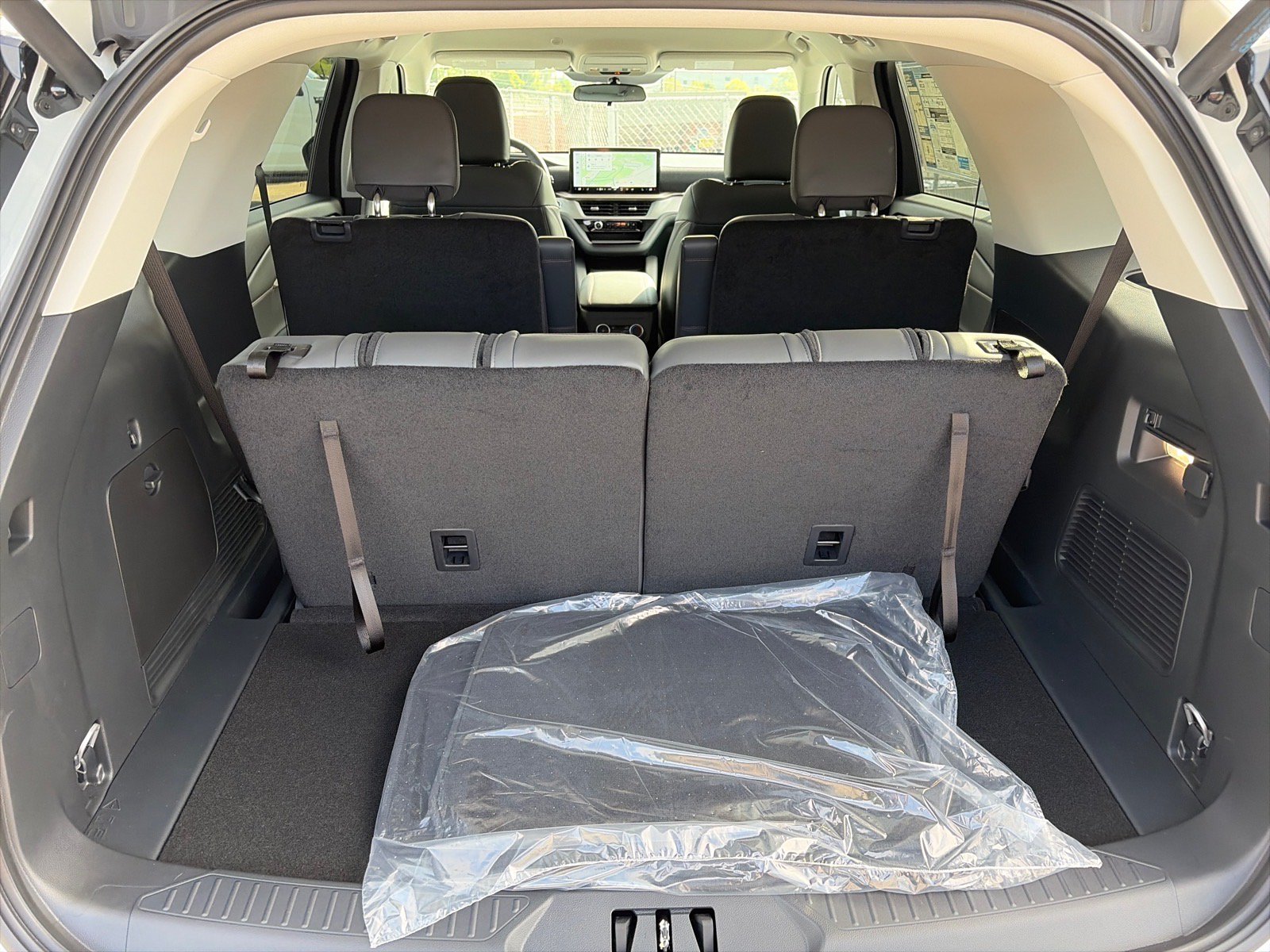 New 2026 Ford Explorer Active w/ Active Comfort Package AWD/4WD image 19