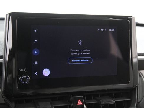 Used 2024 Toyota Corolla Cross LE image 12