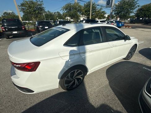 Certified 2026 Volkswagen Jetta SEL FWD image 12