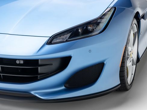 Certified 2020 Ferrari Portofino RWD image 11
