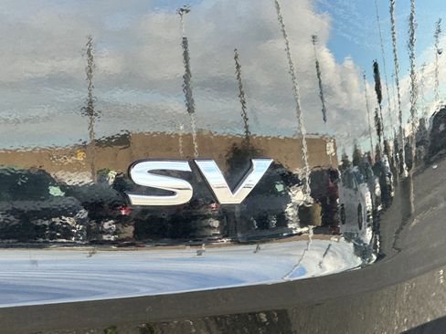 Certified 2023 Nissan Rogue SV image 27