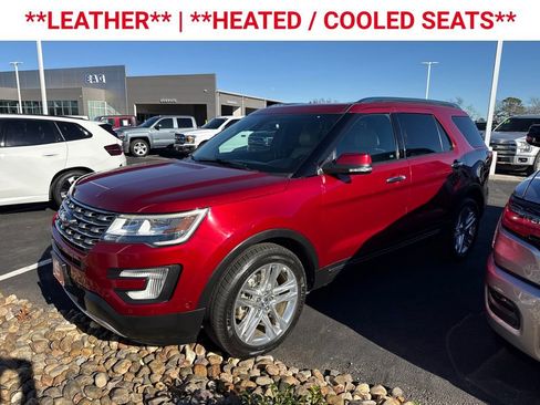 Used 2017 Ford Explorer Limited w/ Equipment Group 301A image 5