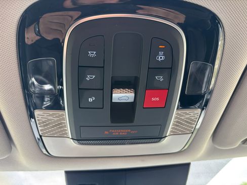 Used 2025 Hyundai Palisade SEL AWD/4WD image 28