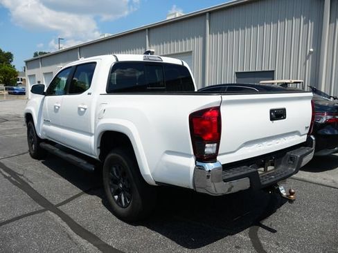 Used 2023 Toyota Tacoma SR5 RWD image 8