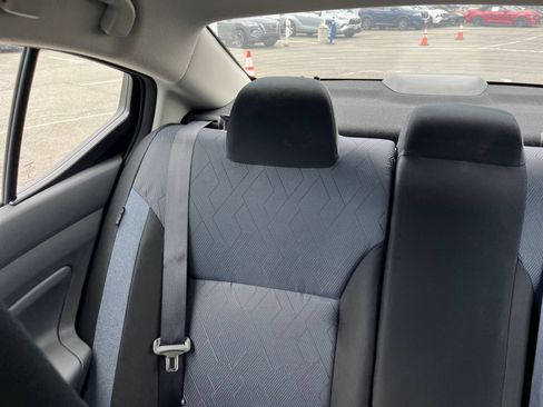 Used 2025 Nissan Versa SV FWD image 39