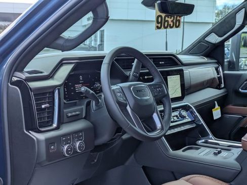 New 2026 GMC Sierra 2500 Denali Ultimate AWD/4WD image 14