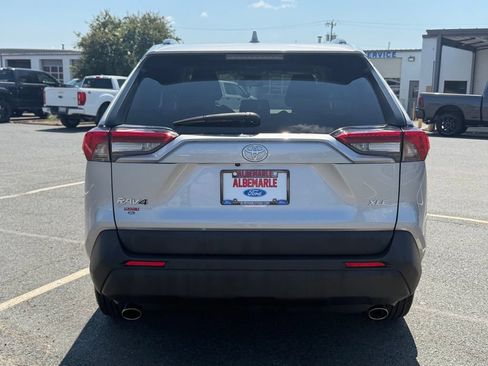Used 2023 Toyota RAV4 XLE FWD image 4