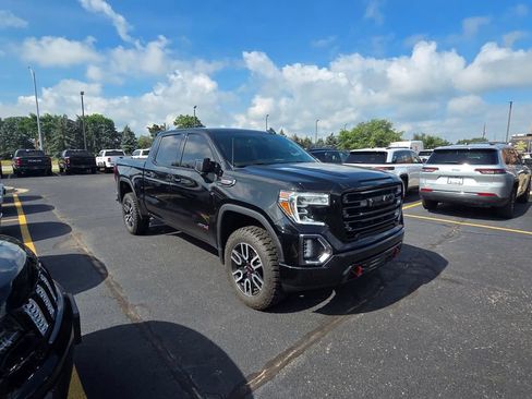 Used 2021 GMC Sierra 1500 AT4 w/ AT4 Preferred Package AWD/4WD image 3