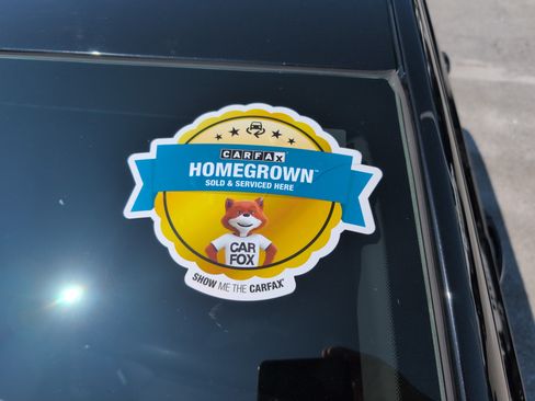 Used 2024 GMC Terrain SLE w/ Driver Convenience Package FWD image 13