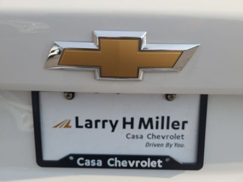 Certified 2025 Chevrolet Trax LT FWD image 16