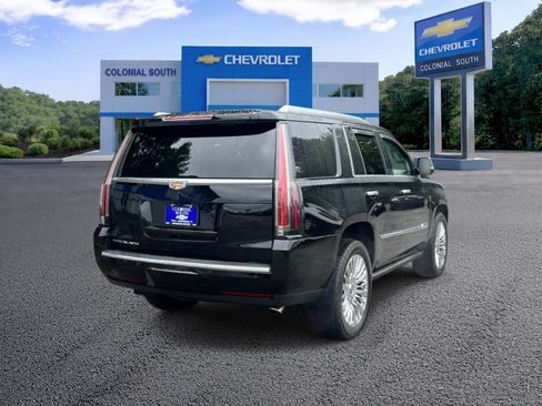 Used 2019 Cadillac Escalade Platinum AWD/4WD image 6