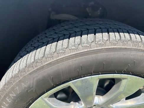 Certified 2022 Chevrolet Tahoe Premier AWD/4WD image 9