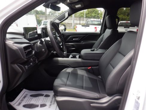 Used 2024 Chevrolet Silverado EV W/T AWD/4WD image 12
