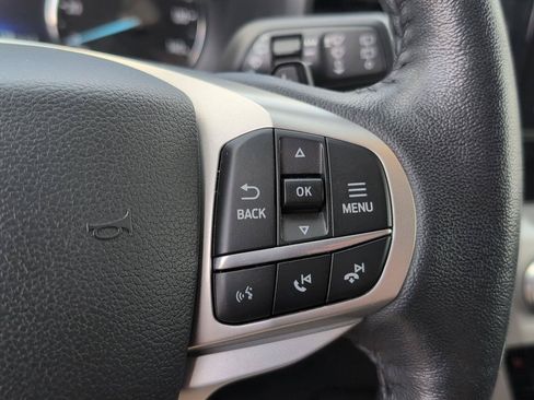 Used 2020 Ford Explorer XLT w/ Comfort Package AWD/4WD image 32
