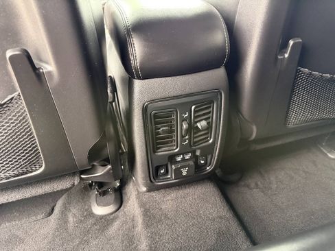 Used 2014 Jeep Grand Cherokee Limited w/ Trailer Tow Group IV AWD/4WD image 12
