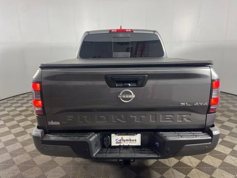 Used 2025 Nissan Frontier SL image 8