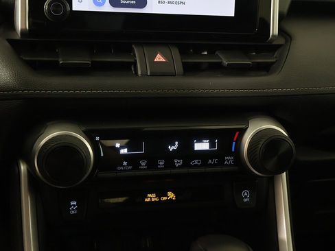 Used 2024 Toyota RAV4 LE image 38