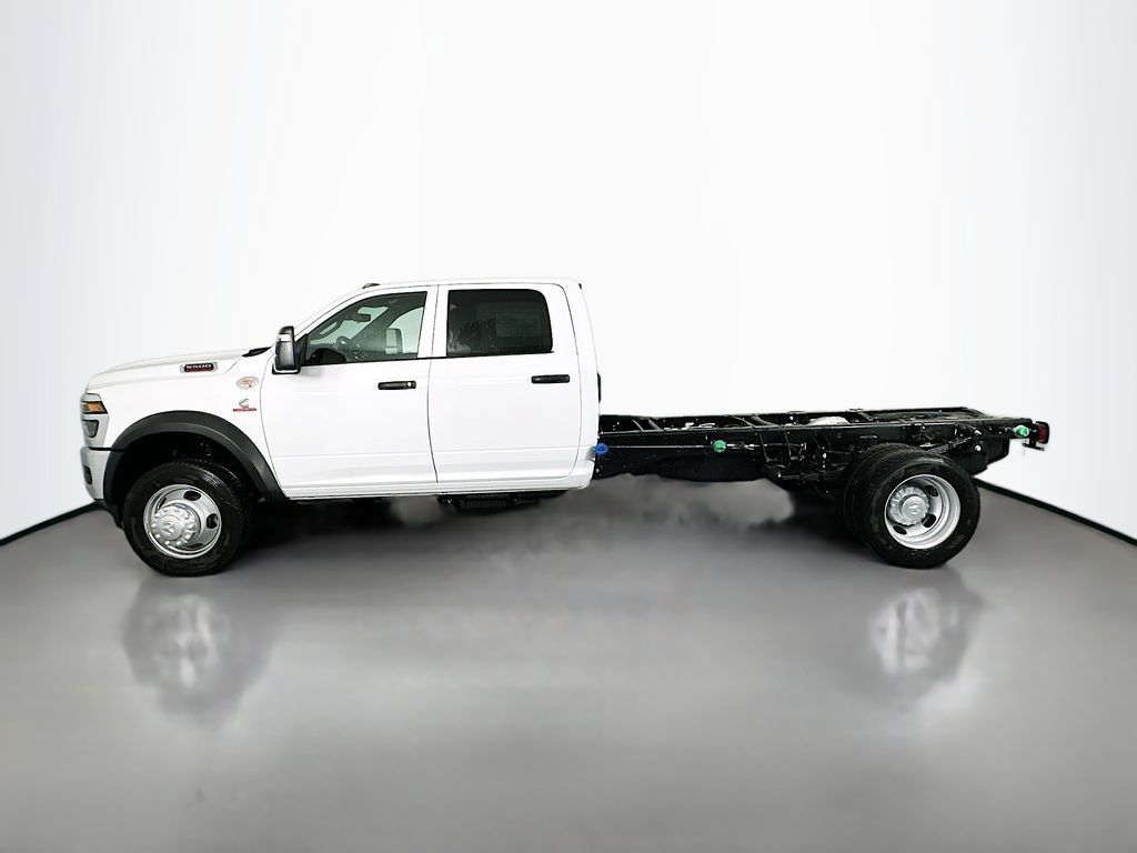New 2026 RAM 5500 Tradesman AWD/4WD image 5